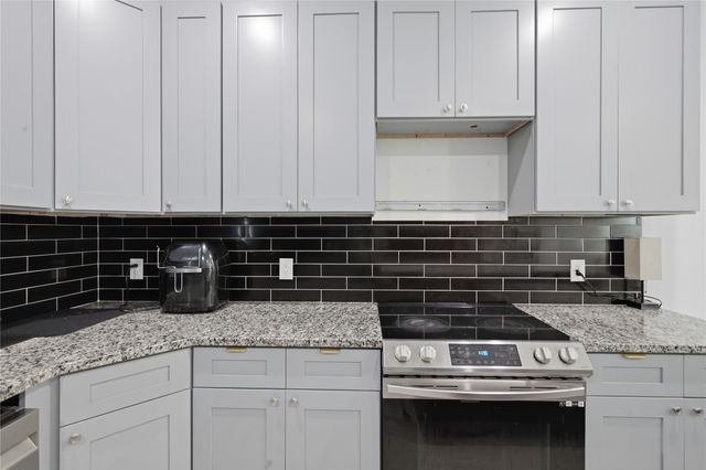 1469 Elmwood Avenue, Fort Worth, TX 76104