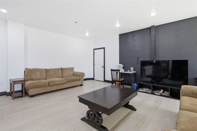 1469 Elmwood Avenue, Fort Worth, TX 76104