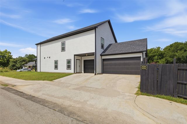 1469 Elmwood Avenue, Fort Worth, TX 76104