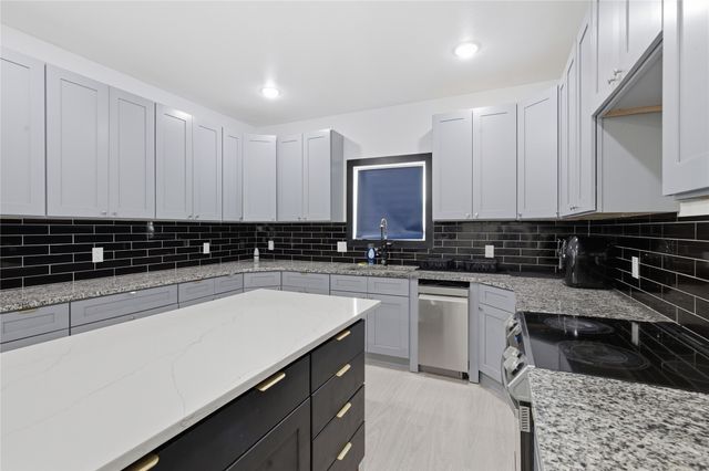 1469 Elmwood Avenue, Fort Worth, TX 76104