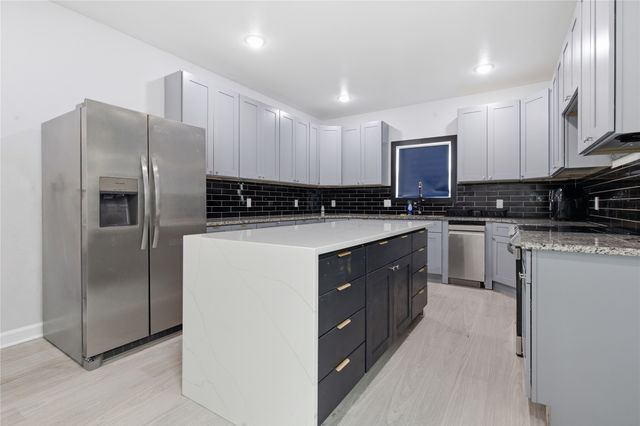 1469 Elmwood Avenue, Fort Worth, TX 76104