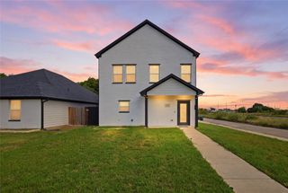 1469 Elmwood Avenue, Fort Worth, TX 76104
