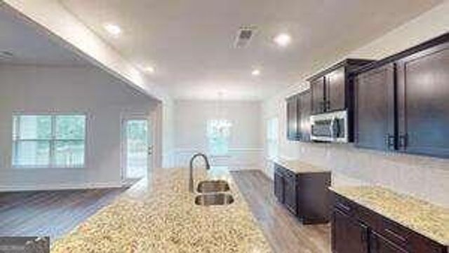 233 Carsons Walk, Macon, GA 31216