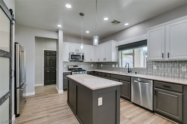 1129 Emanuel Street, Henderson, NV 89002