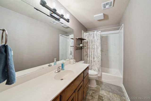 10227 N 120th East Avenue, Owasso, OK 74055