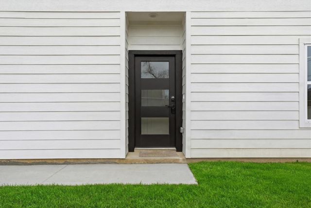 524 N 4th Street, La Porte, TX 77571