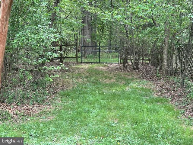 300 MOUNT OLIVE RD, Stafford, VA 22556