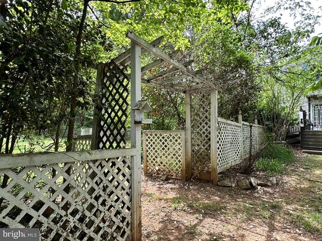 300 MOUNT OLIVE RD, Stafford, VA 22556