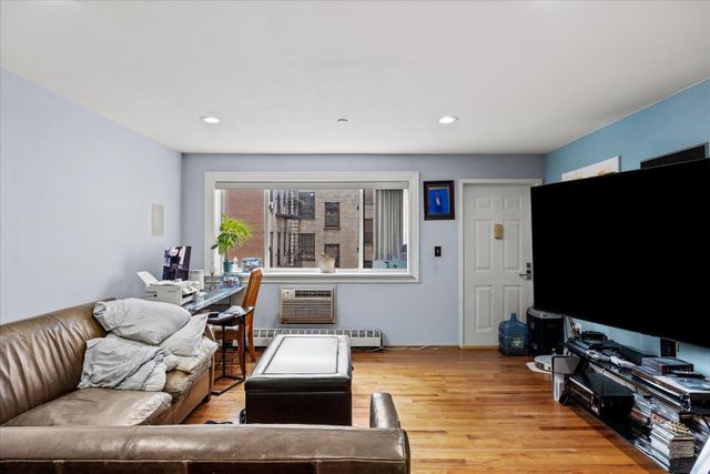 11882 Metropolitan Ave Apt 6G, New York City, NY 11415