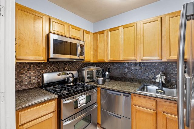 11882 Metropolitan Ave Apt 6G, New York City, NY 11415