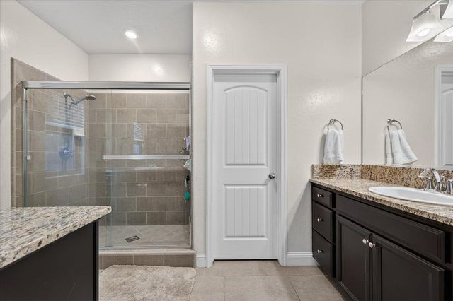 4161 Alamos Avenue, Clovis, CA 93619