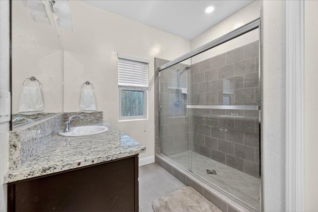 4161 Alamos Avenue, Clovis, CA 93619