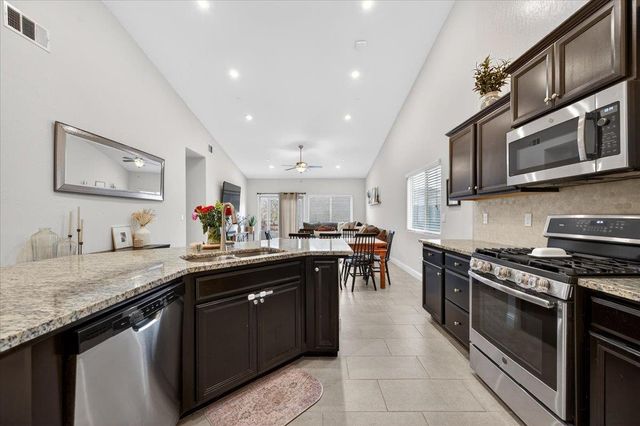 4161 Alamos Avenue, Clovis, CA 93619