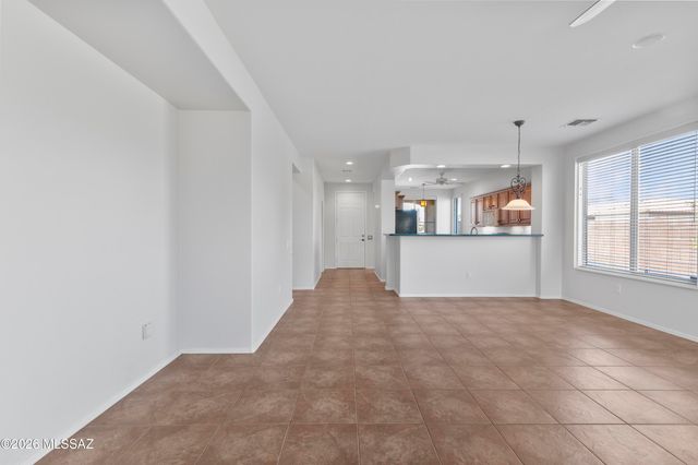 7618 W Madrigal Drive, Tucson, AZ 85743