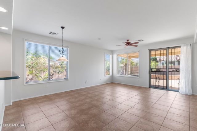 7618 W Madrigal Drive, Tucson, AZ 85743