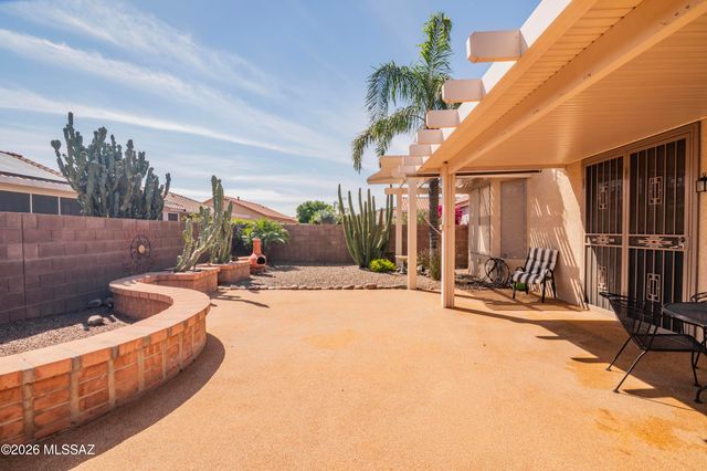 7618 W Madrigal Drive, Tucson, AZ 85743