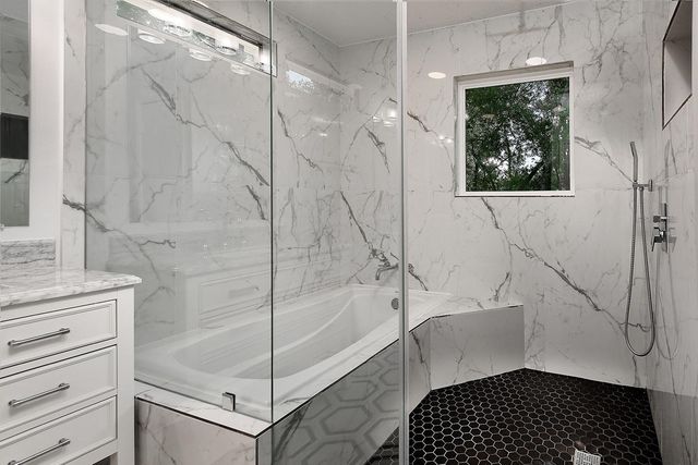 33319 Lago Vista Real Drive, Magnolia, TX 77354