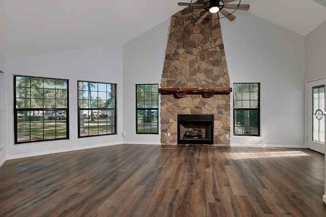 33319 Lago Vista Real Drive, Magnolia, TX 77354