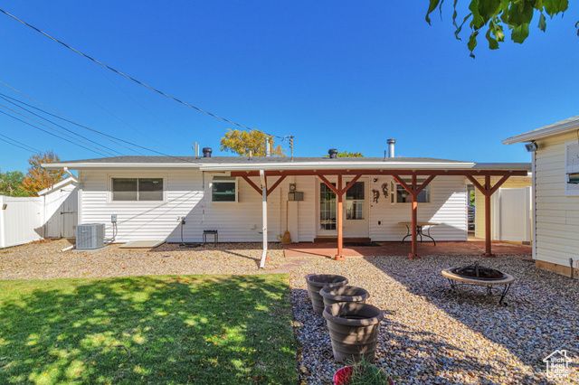 389 W 2575 N, Sunset, UT 84015