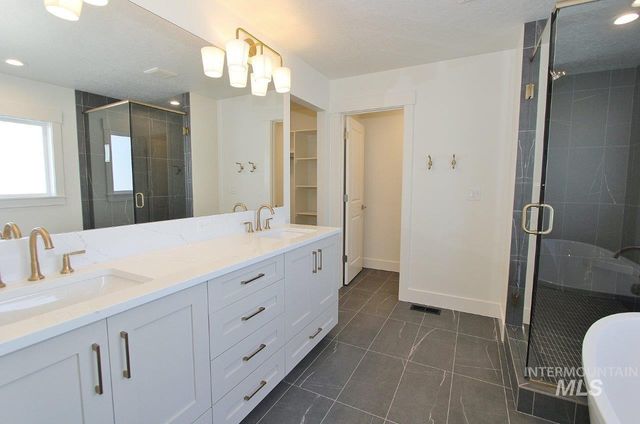 1961 E Mainacht St, Meridian, ID 83642