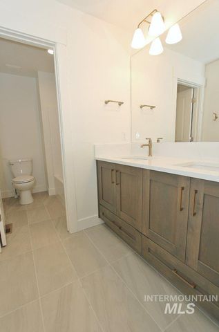 1961 E Mainacht St, Meridian, ID 83642