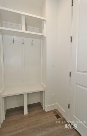 1961 E Mainacht St, Meridian, ID 83642