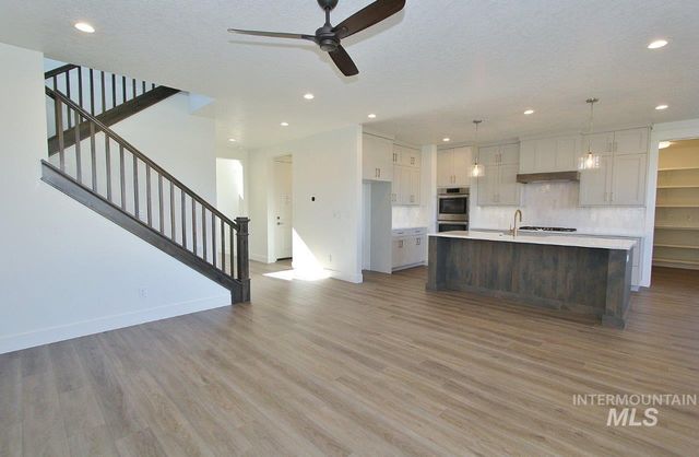 1961 E Mainacht St, Meridian, ID 83642