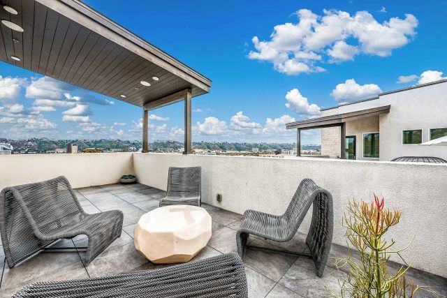 2858 Avella Cir, San Diego, CA 92108