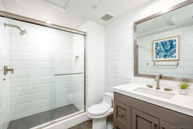 2858 Avella Cir, San Diego, CA 92108