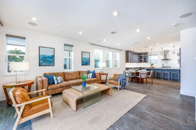 2858 Avella Cir, San Diego, CA 92108