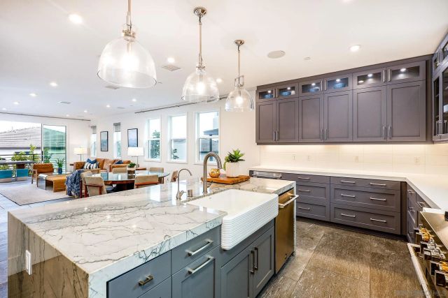 2858 Avella Cir, San Diego, CA 92108