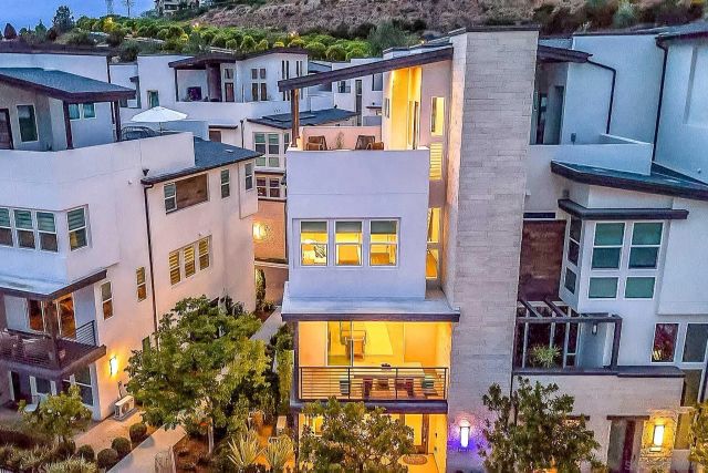2858 Avella Cir, San Diego, CA 92108