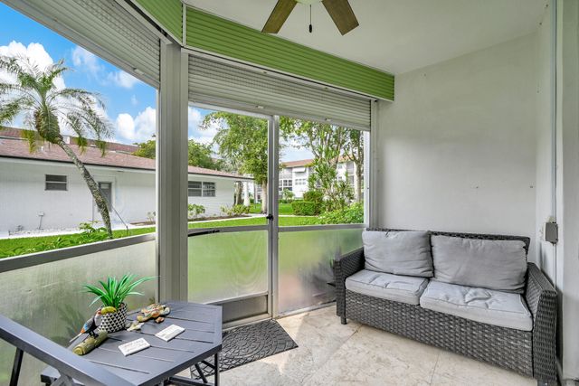 400 SE 10th Street 105, Deerfield Beach, FL 33441