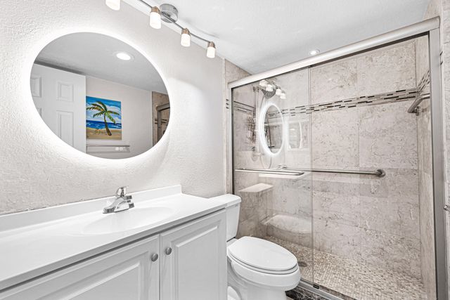 400 SE 10th Street 105, Deerfield Beach, FL 33441