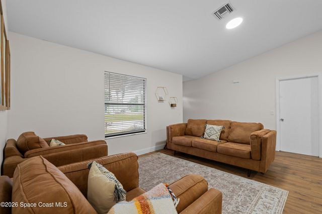 1562 Schooner Lane, Sebastian, FL 32958