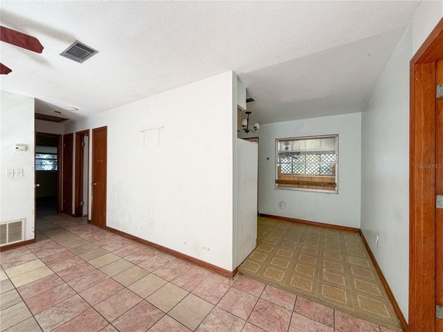 1948 NW 31ST PLACE, Gainesville, FL 32605