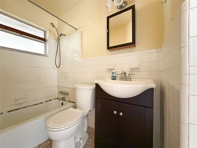 1948 NW 31ST PLACE, Gainesville, FL 32605