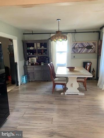 6126 LONGWOOD AVE, Mays Landing, NJ 08330