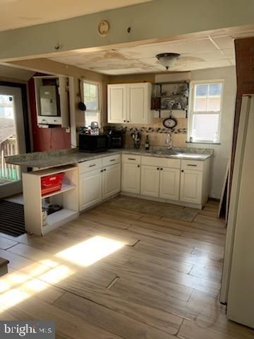 6126 LONGWOOD AVE, Mays Landing, NJ 08330