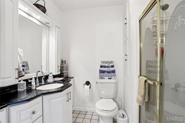 141 Lakecrest Lane, Hillsboro, IL 62049