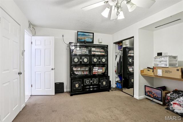 141 Lakecrest Lane, Hillsboro, IL 62049