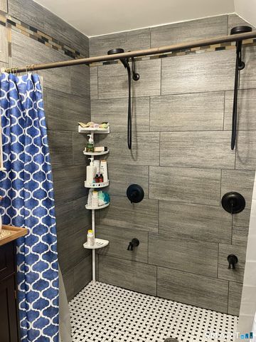 102 Carroll Avenue, Bridgeport, CT 06607