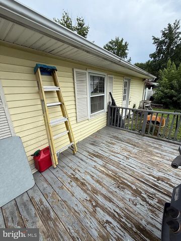 16 TERRELL LN, Willingboro, NJ 08046
