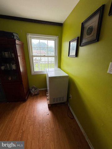 16 TERRELL LN, Willingboro, NJ 08046