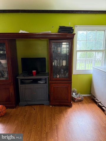 16 TERRELL LN, Willingboro, NJ 08046