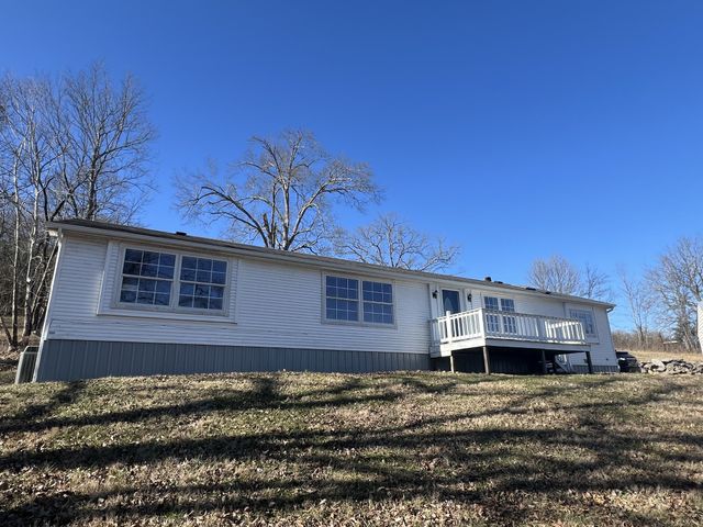 697 Club Springs Rd, Buffalo Valley, TN 38548