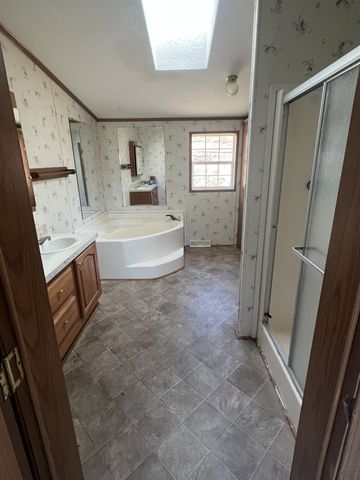 697 Club Springs Rd, Buffalo Valley, TN 38548