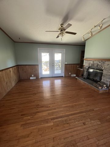 697 Club Springs Rd, Buffalo Valley, TN 38548