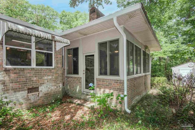 1210 Goldenrod Rd, Cantonment, FL 32533