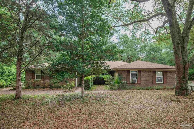 1210 Goldenrod Rd, Cantonment, FL 32533